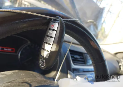 2018 Nissan Altima 2.5 Sv z USA, uszkodzony, nr VIN 1N4AL3AP5JC252275